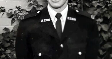 Denis William WARDROBE, Denis WARDROBE