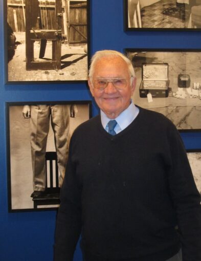 Wally TUCHIN
