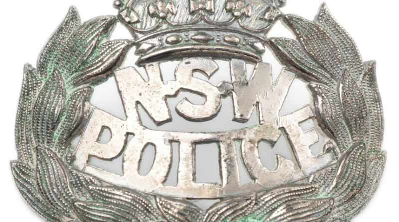 The NSWPF Hat Crest worn by Victor TURNER throughout his career.