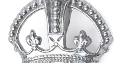 NSW Police Supt shoulder badge - c1945 CREST