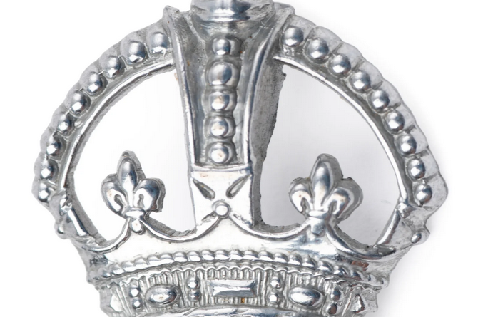 NSW Police Supt shoulder badge - c1945 CREST